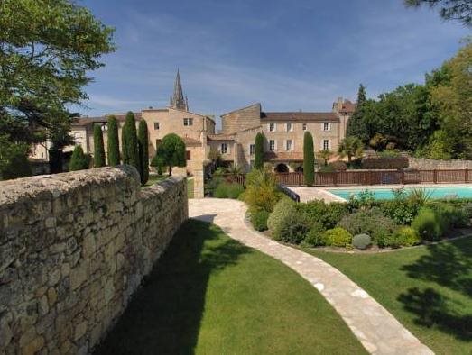 Au Logis des Remparts - carbon neutral hotel in Saint-Emilion