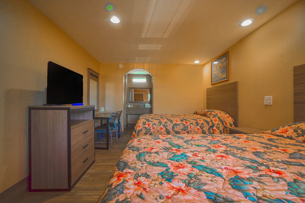 Days Inn by Wyndham Aransas Pass - photo 24