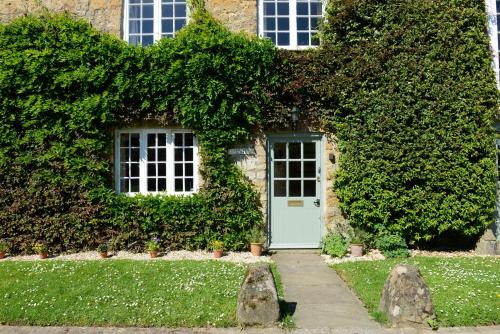 Laverstock Cottage — 4-Star Luxury Hotel in Bridport, United Kingdom