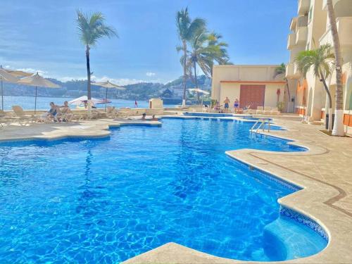 Amazing Apartment with Sea View and Large Terrace — 4-Star Luxury Hotel in Manzanillo, Mexico