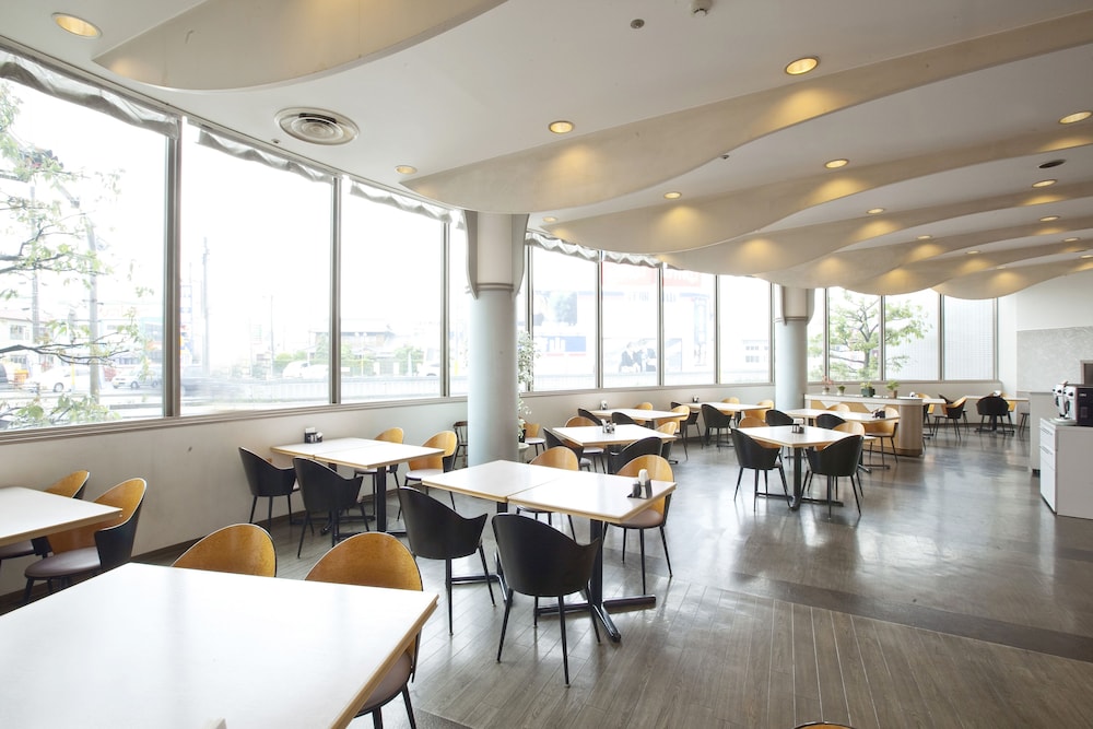 Oustat Kokusai Hotel Tajimi — hotel in Tajimi