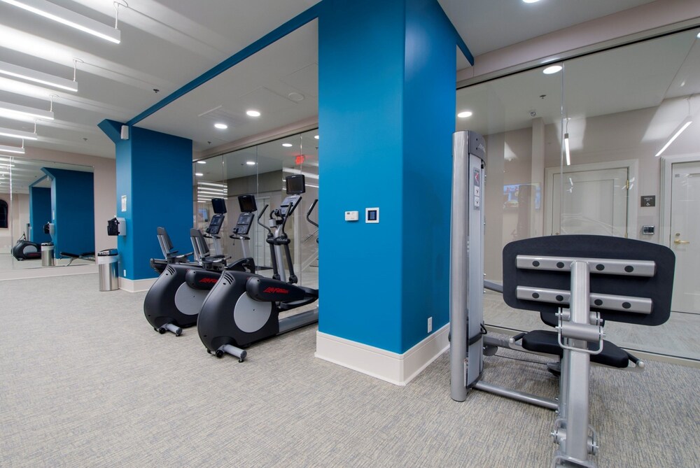 Global Luxury Suites At Light Street - photo 19