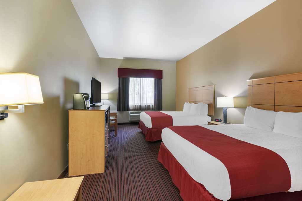 Best Western Golden Prairie Inn & Suites - photo 13