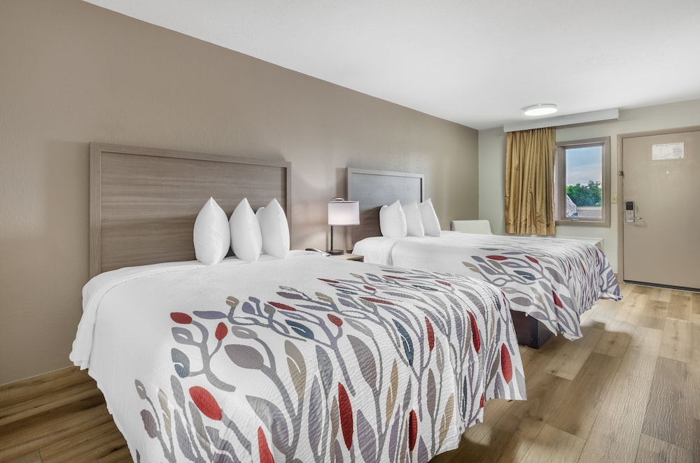 Red Roof Inn Staunton - photo 12