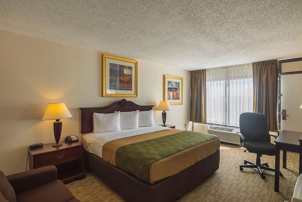 Hotel Super 8 Sulphur Springs - photo 15