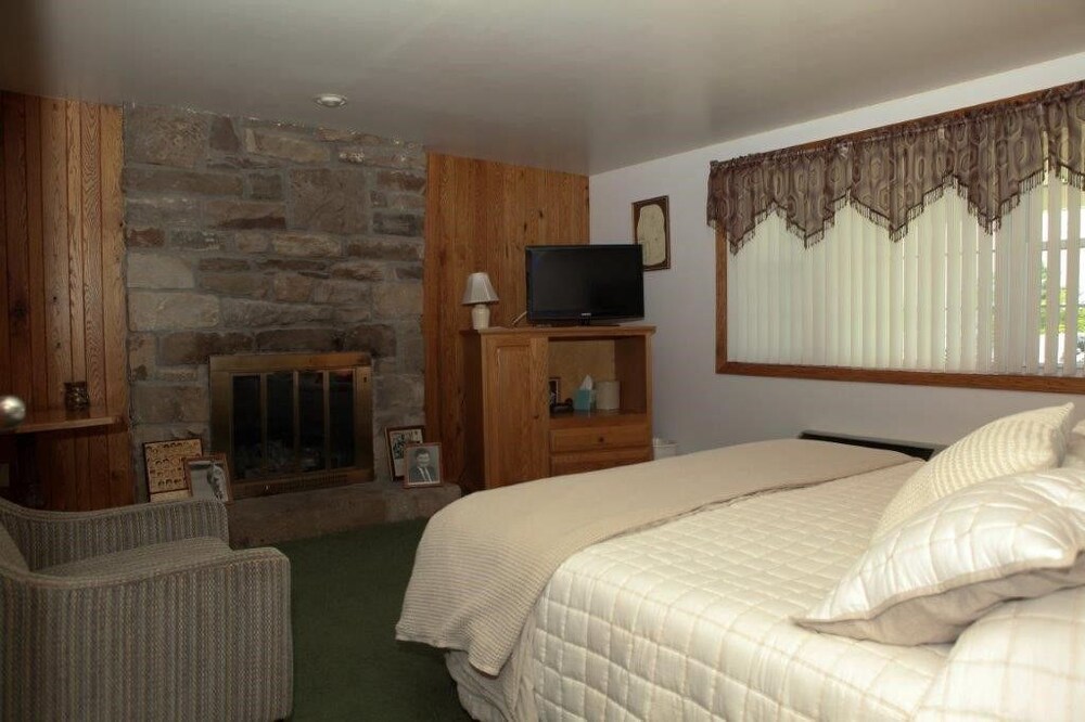Champion Lakes Golf Resort - photo 7