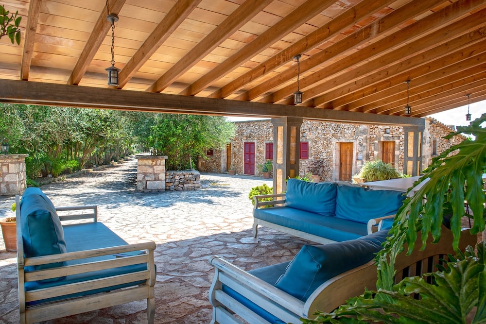 Sa Franquesa Vella Ramon Despuig in Vilafranca De Bonany, Spain