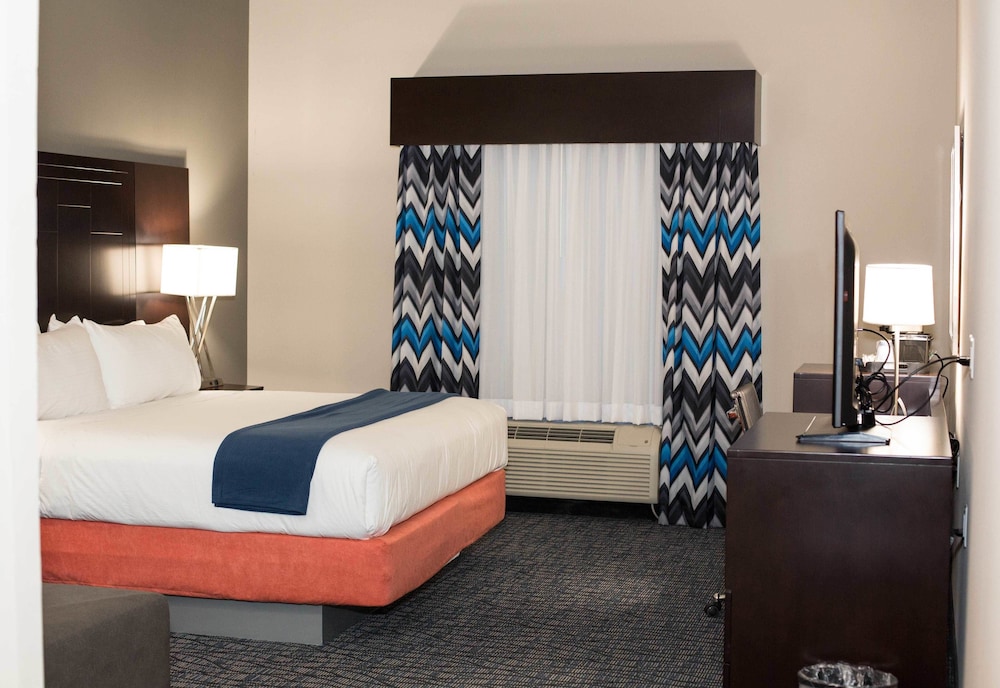 Holiday Inn Express & Suites Oklahoma City Southeast I 35 by IHG - photo 2
