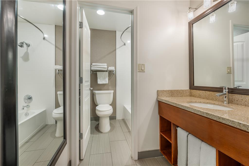 Best Western Plus Clocktower Inn - photo 44