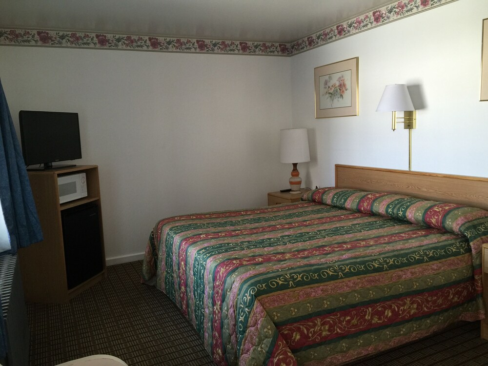 Centre Motel - photo 8