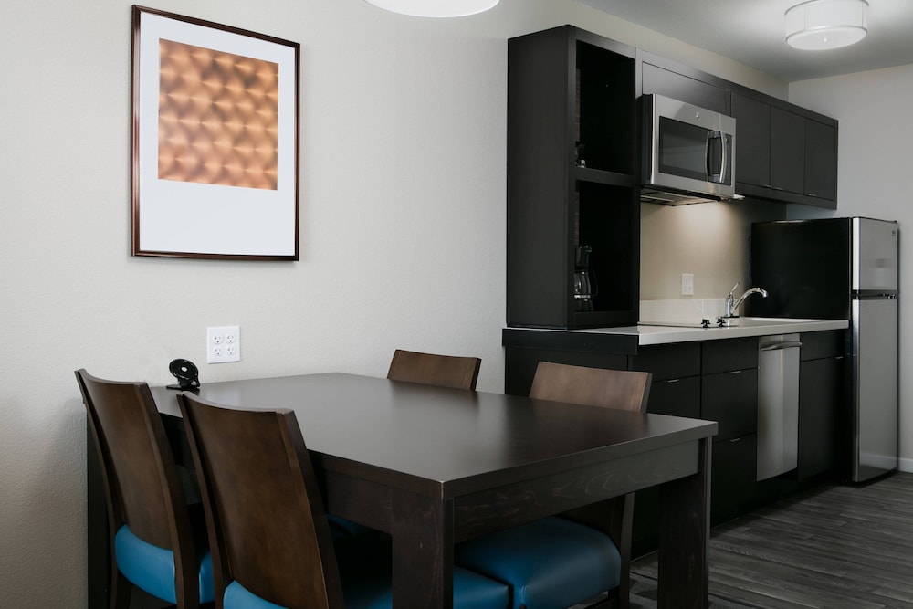 Towneplace Suites Kansas City Airport - photo 6