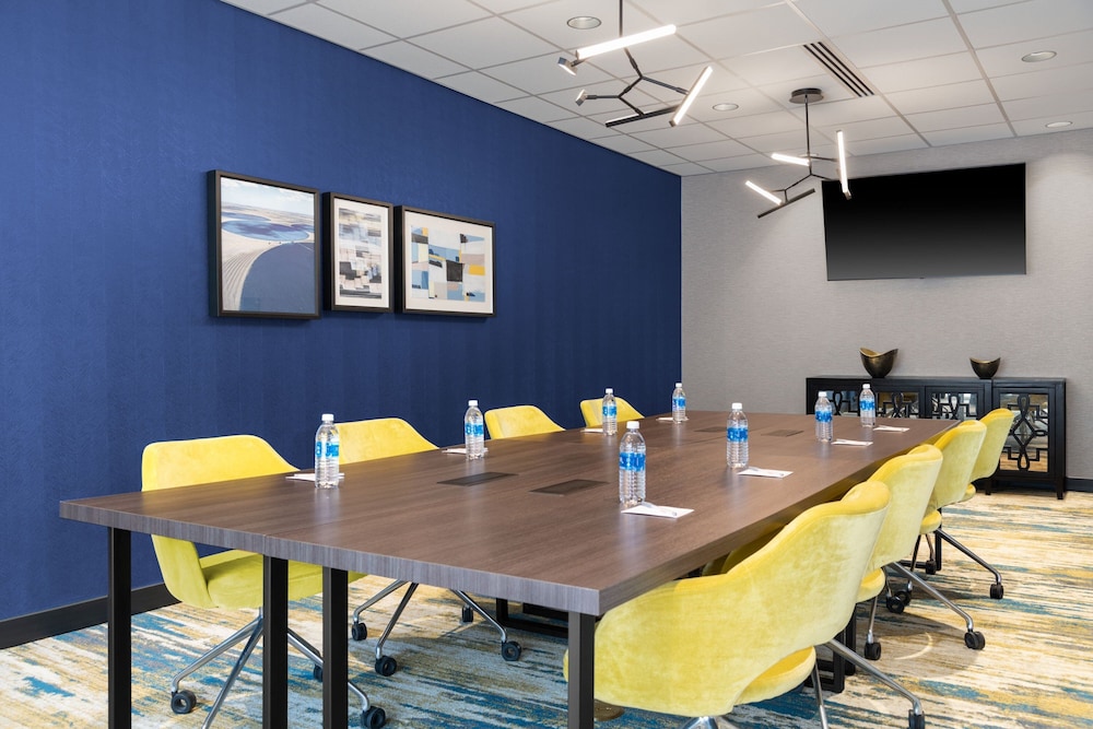 Towneplace Suites By Marriott Norfolk - photo 36