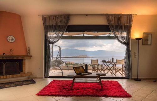 Sea view Amoni villa — 4-Star Luxury Hotel in Korinthos, Greece