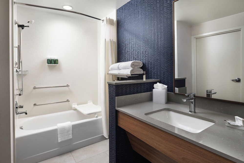 Fairfield Inn & Suites by Marriott South Kingstown Newport Area - photo 16