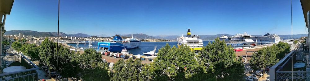 Le Dauphin Hotel — Ajaccio — photo 2