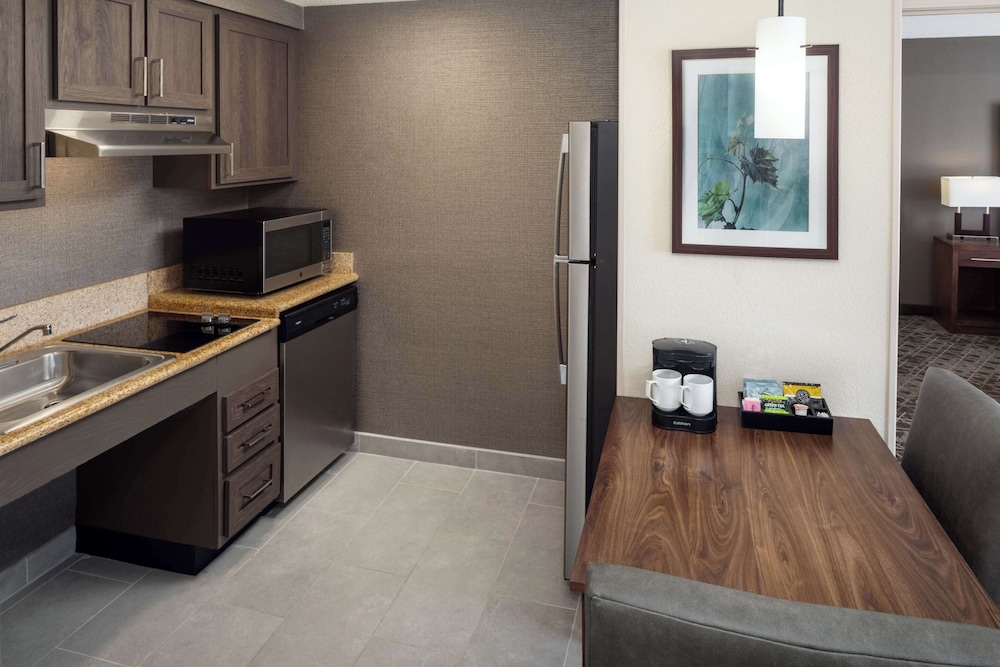Homewood Suites by Hilton Wallingford Meriden - photo 15