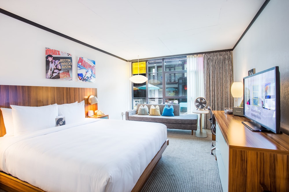 The Verb Hotel - photo 31