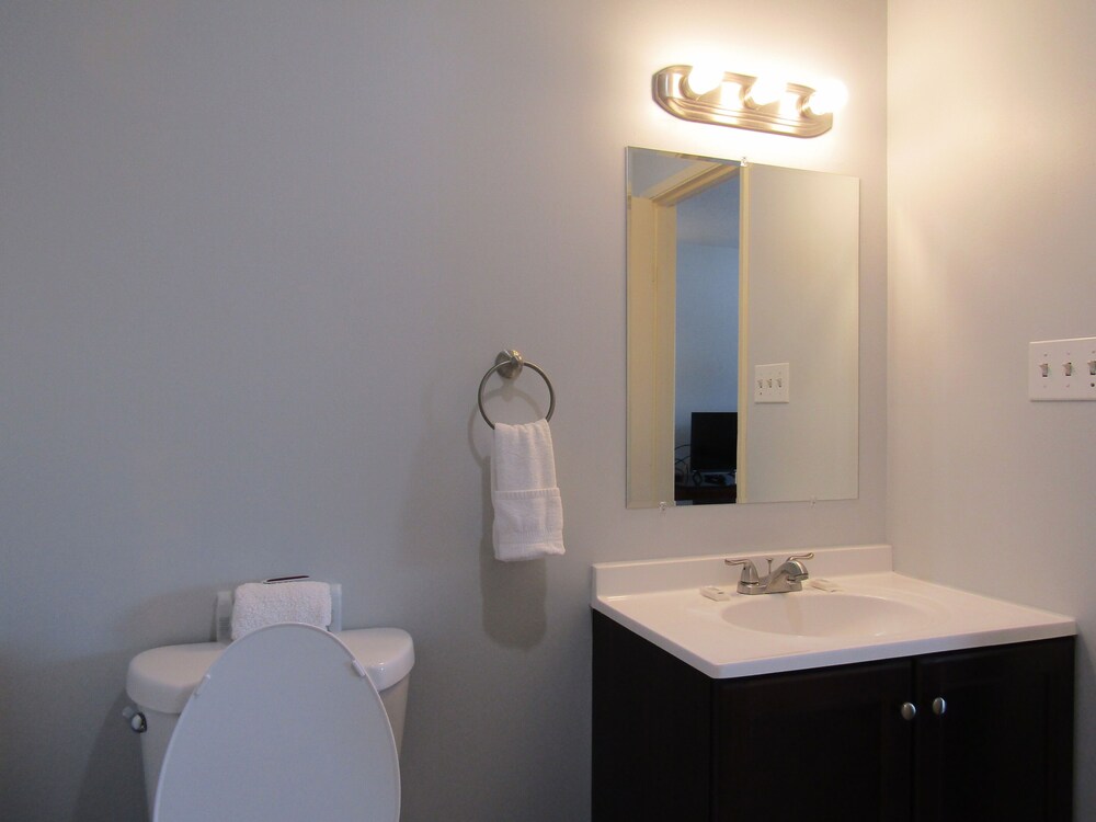 Greeley University Inn Greeley Inn - photo 12