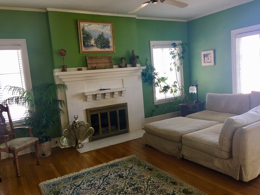 The Villa Bed & Breakfast - photo 19