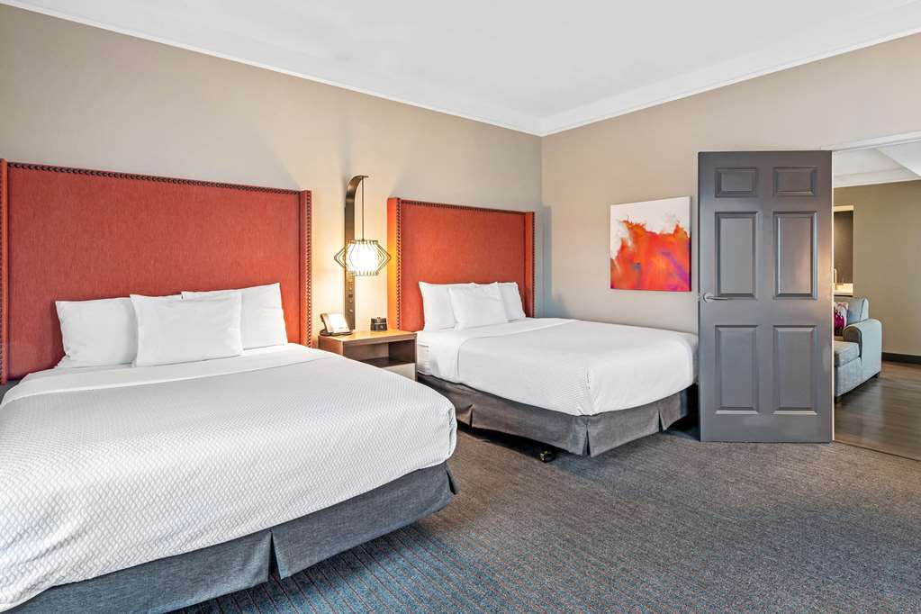 La Quinta Inn & Suites by Wyndham San Francisco Airport N - photo 25
