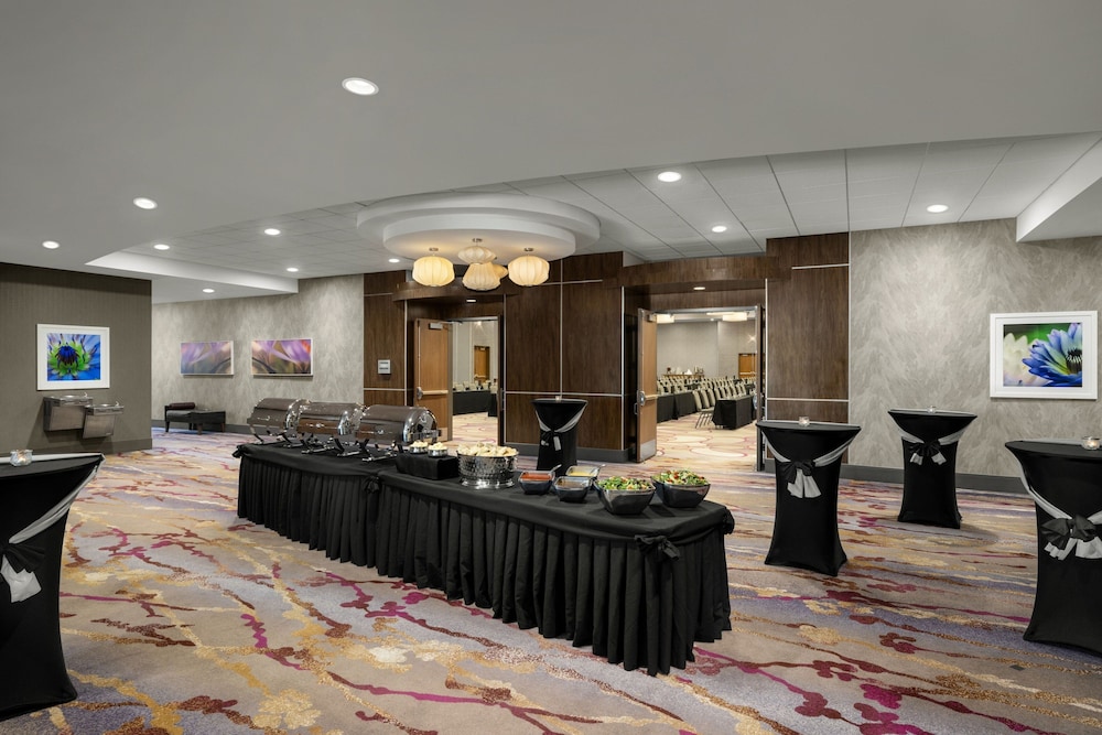 Courtyard by Marriott Omaha Bellevue Beardmore Event Center - photo 44