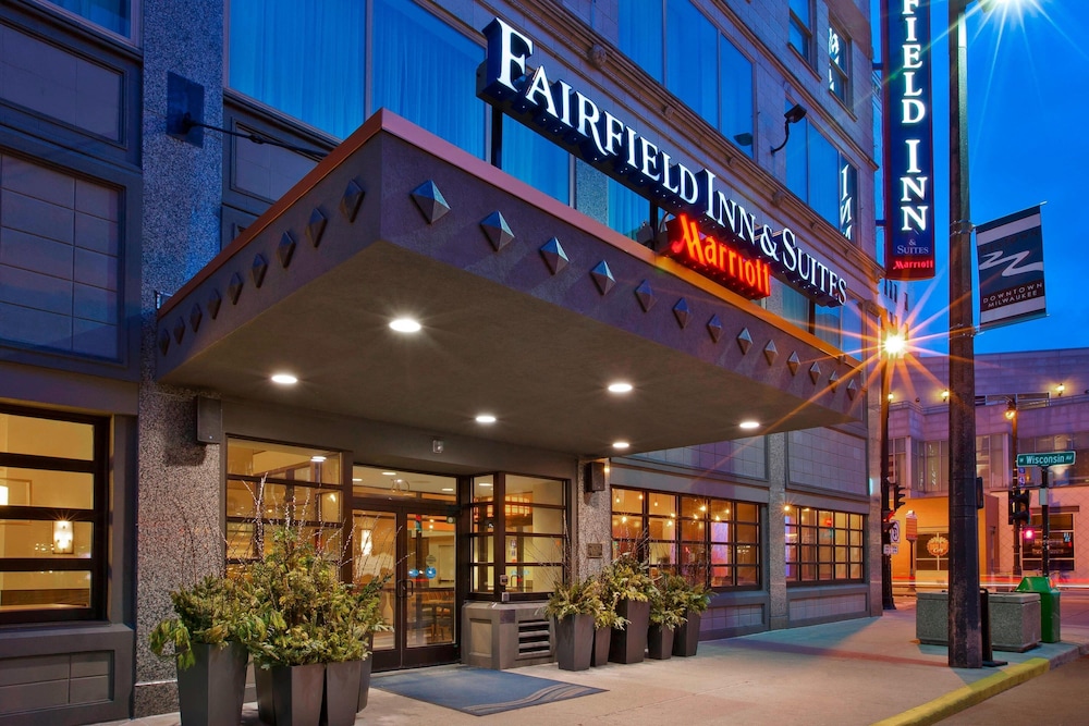 Fairfield Inn & Suites by Marriott Milwaukee Downtown in Milwaukee, United States
