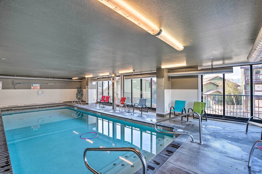 Steps to Lake Chelan Condo with Resort Amenities - photo 10