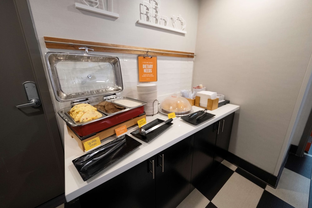 Hampton Inn & Suites DuPont - photo 55