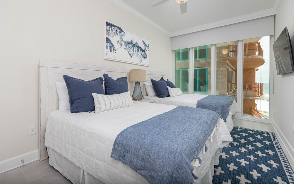 Phoenix Gulf Tower 1004 4 Bedroom Condo - photo 11