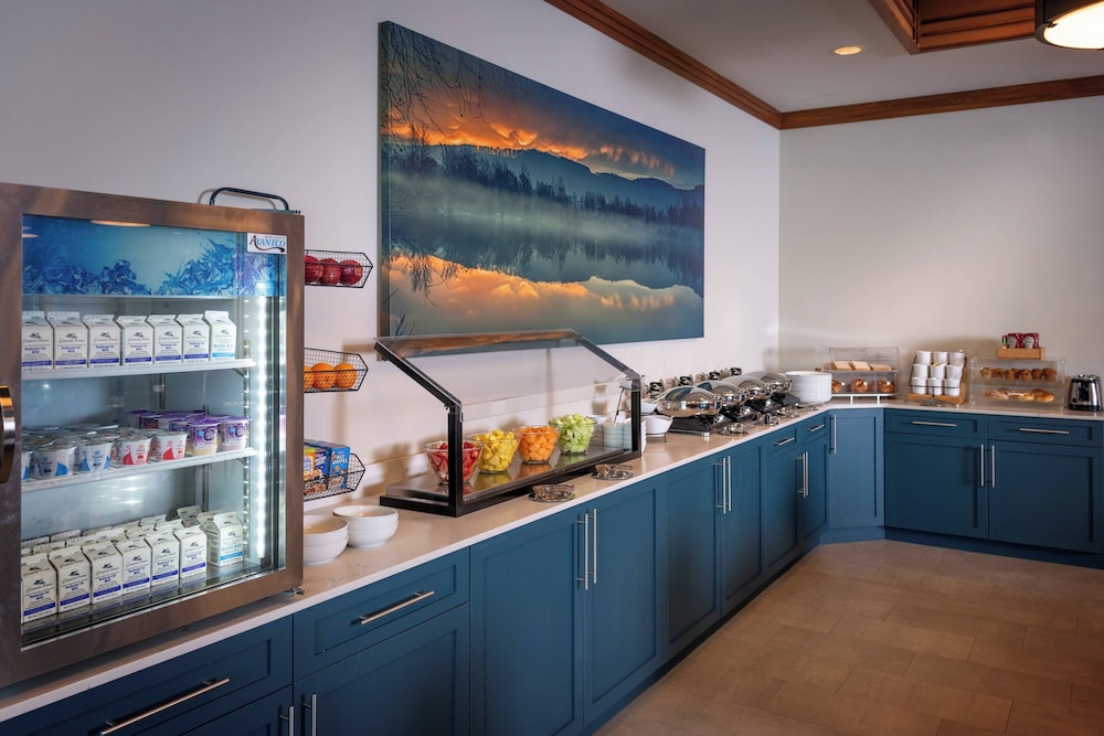 Delta Hotels by Marriott Huntington Mall - photo 22