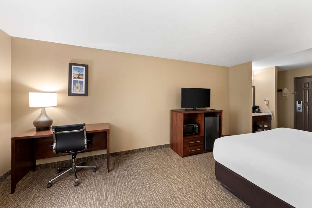 Comfort Inn & Suites El Centro I 8 - photo 7