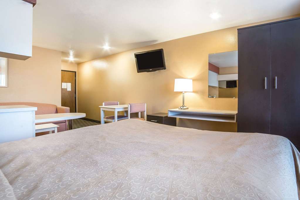 Quality Inn & Suites Elko - photo 24
