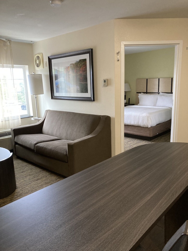 Candlewood Suites Windsor Locks Bradley Arpt by IHG - photo 12