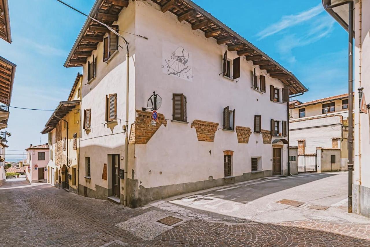 Casa Lobe Charming apartment in village centre — 4-Star Luxury Hotel in La Morra, Italy