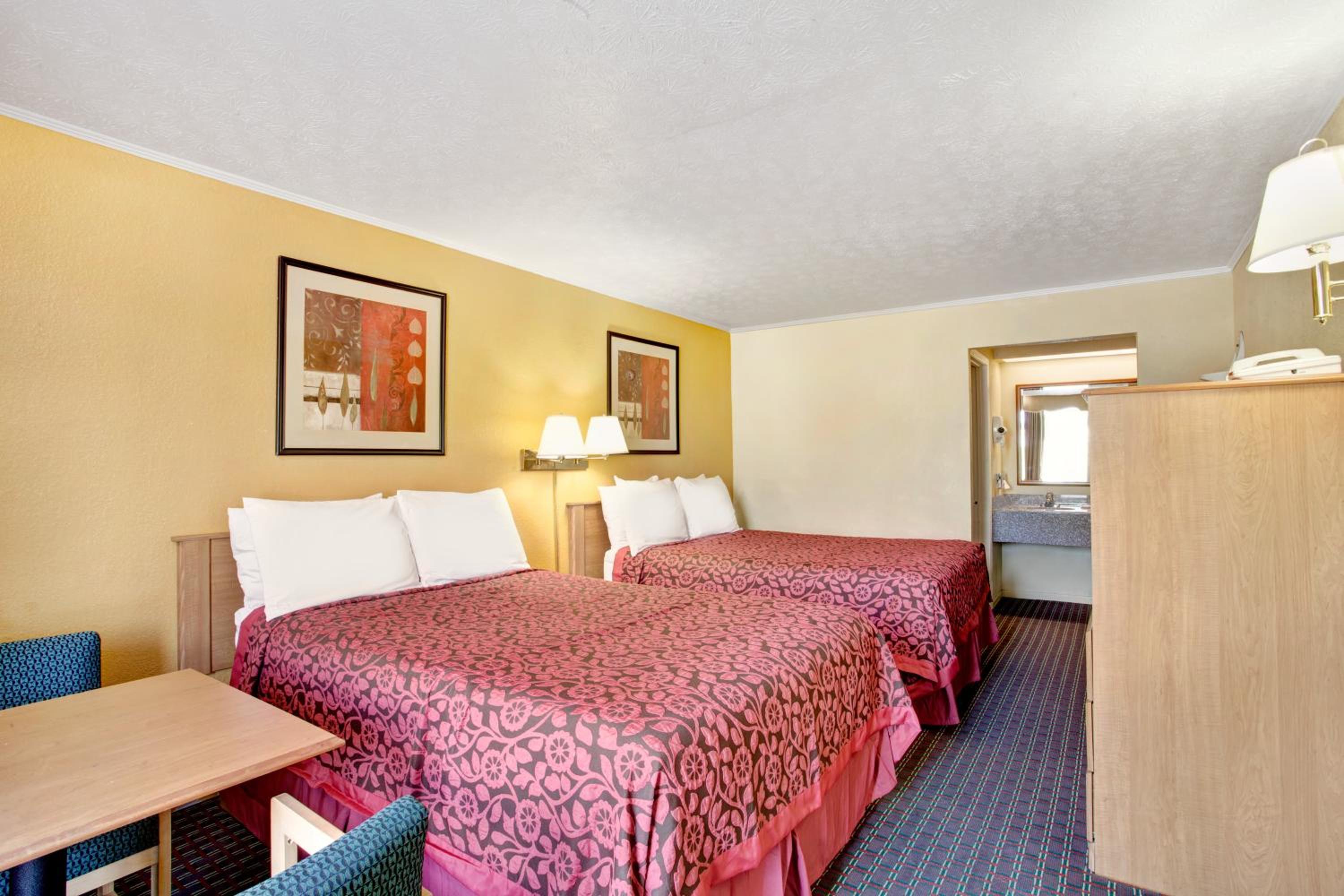 Days Inn by Wyndham Knoxville West - photo 16