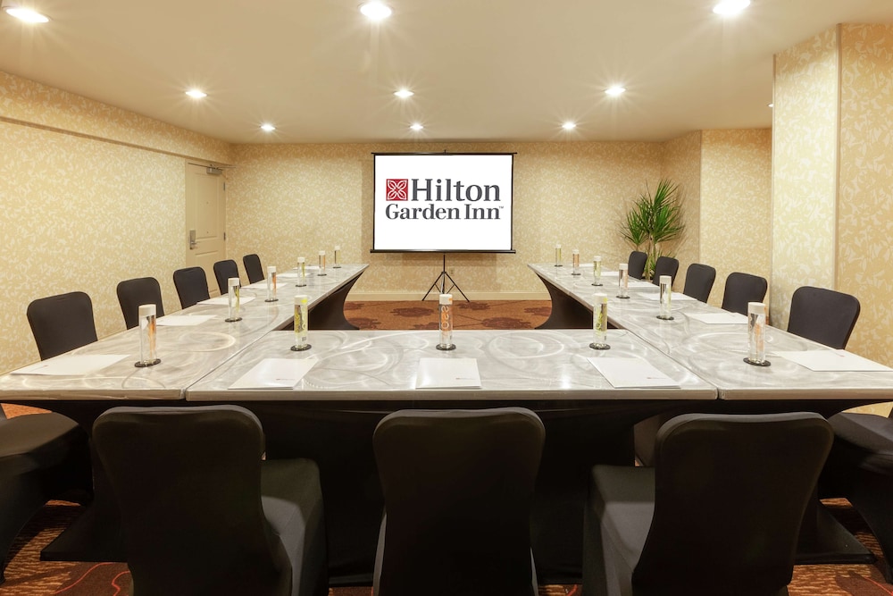 Hilton Garden Inn Pittsburgh University Place - photo 34