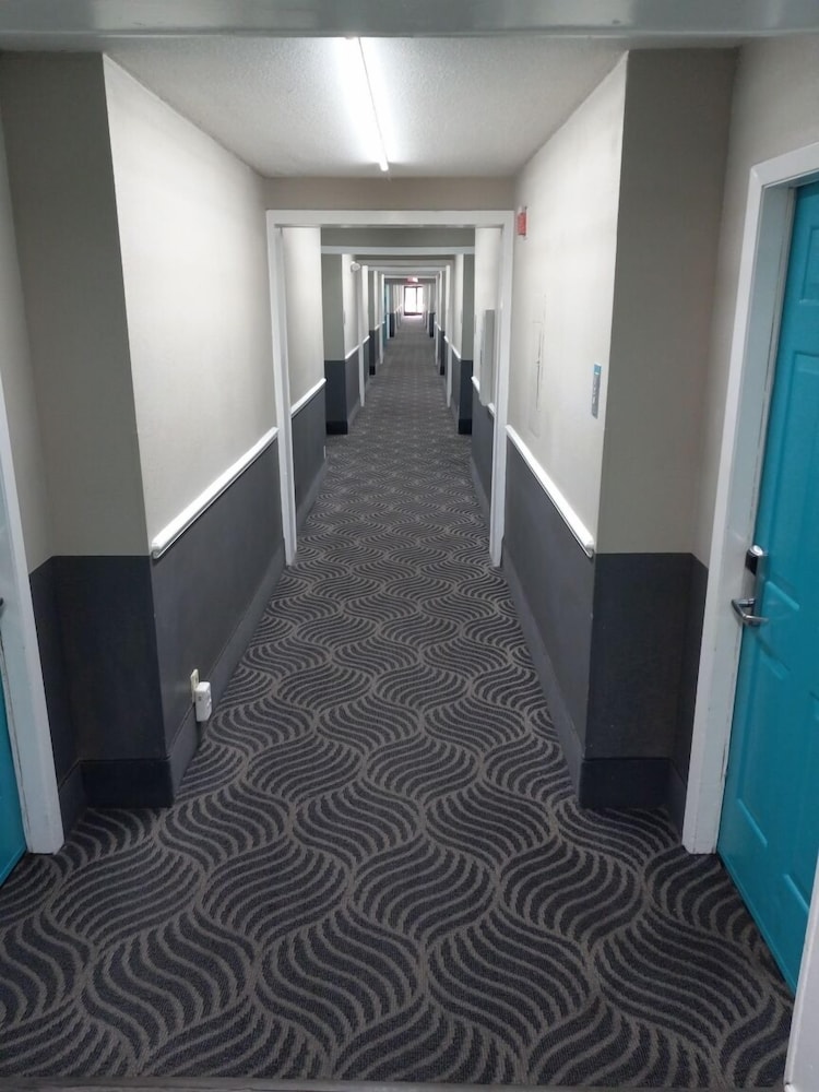 SureStay Hotel by Best Western San Antonio Northeast - photo 40