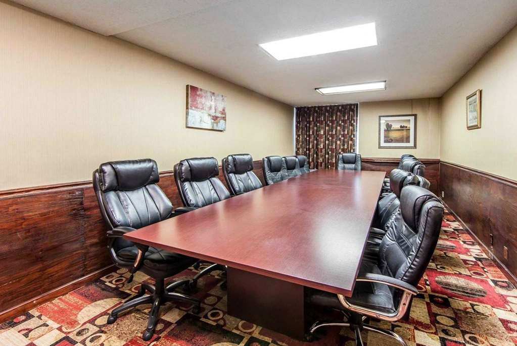 Wingate by Wyndham Marietta Conference Center - photo 18
