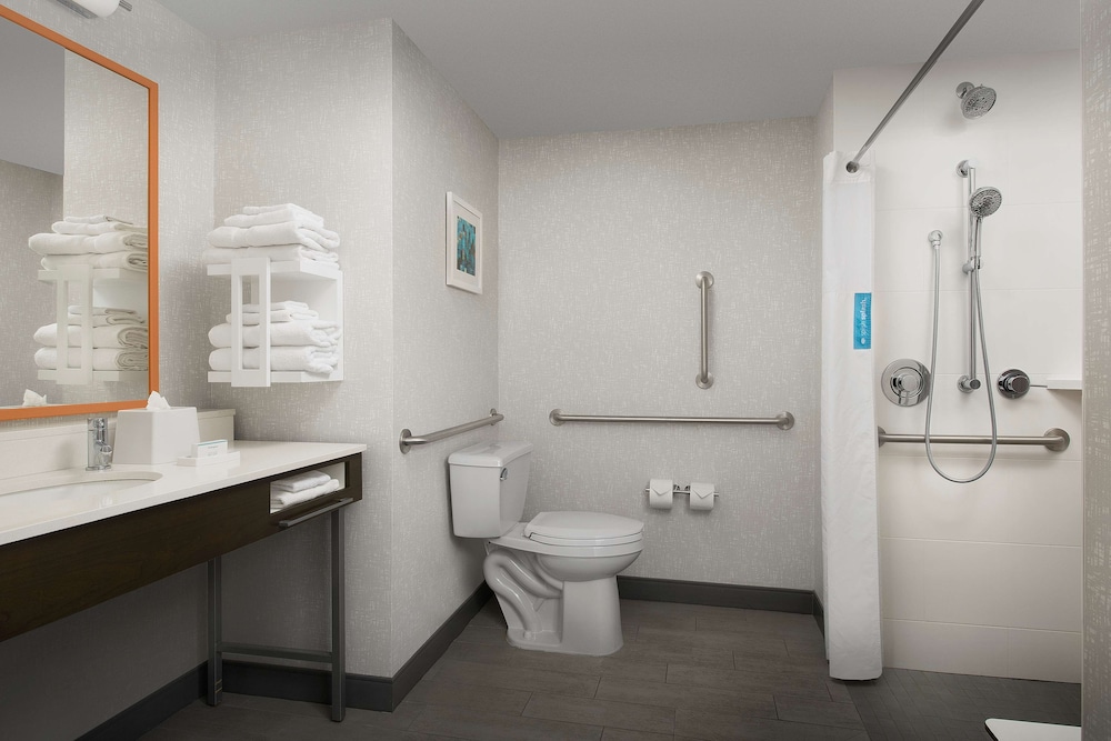 Hampton Inn & Suites Rapid City Rushmore - photo 38