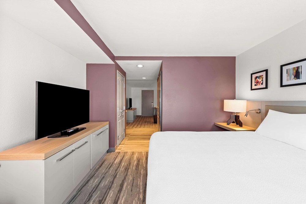 Hilton Garden Inn Seattle North Everett - photo 13