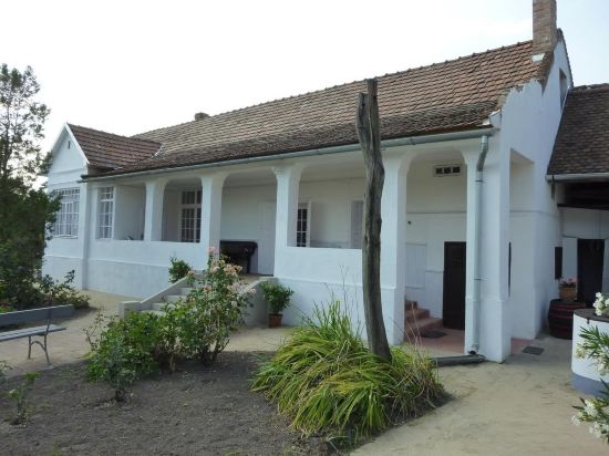 Tornácos Vendégház — hotel in Hajdunanas