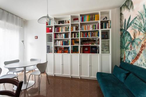 Youhosty Paul Valery Bis — 4-Star Luxury Hotel in Milan, Italy