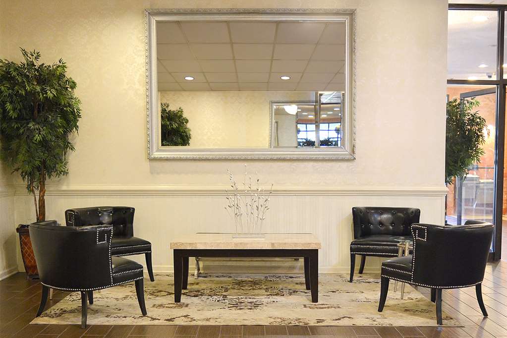 Clarion Hotel Philadelphia International Airport - photo 21