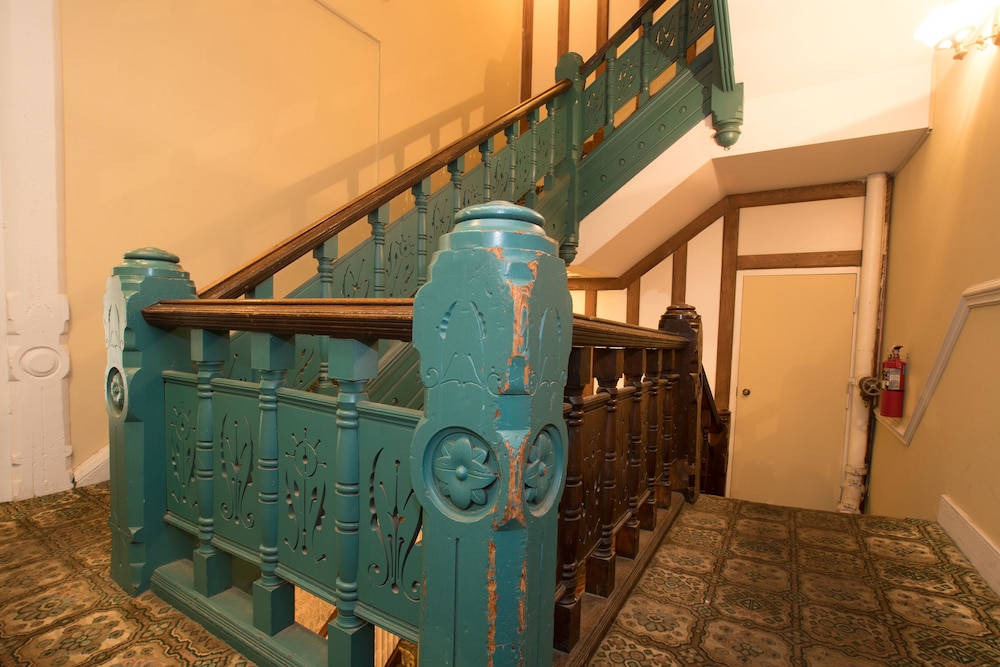 Biltmore Suites Hotel - photo 26