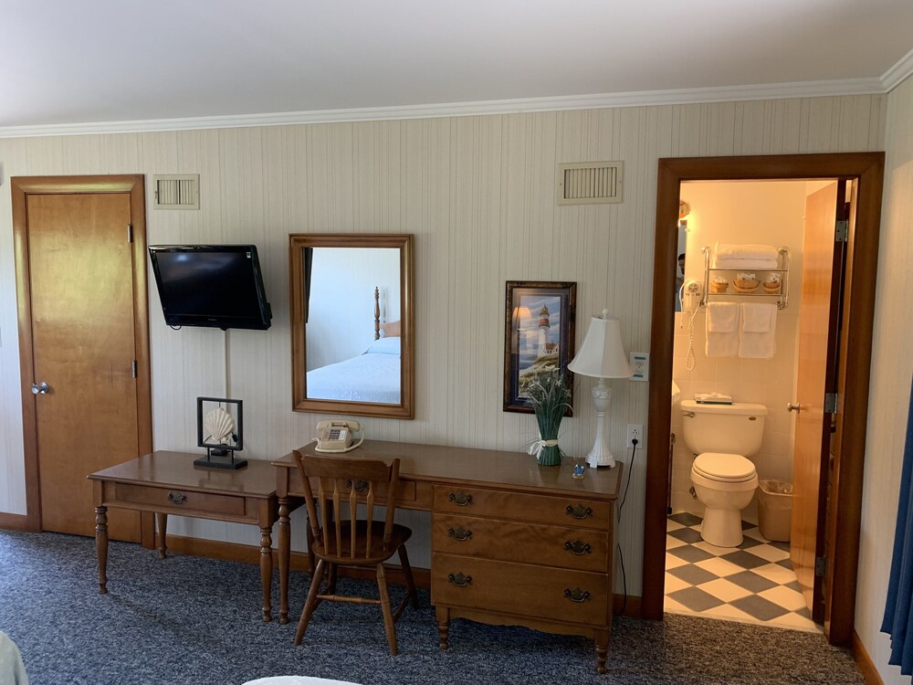 Towne Lyne Motel - photo 52