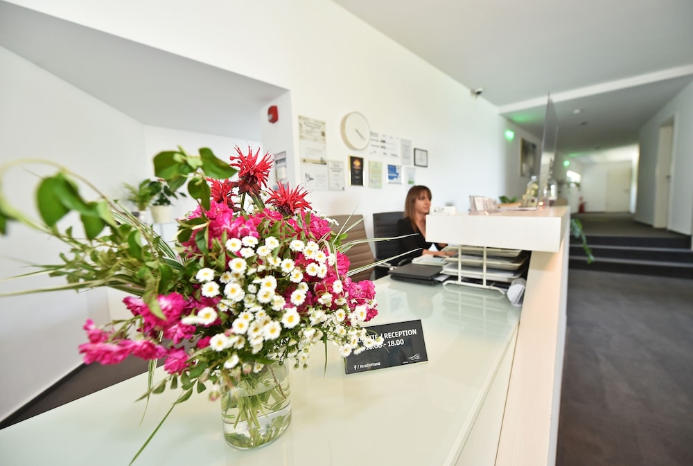 Pensiunea Atra Doftana — 5-Star Luxury Hotel in Urlati, Romania