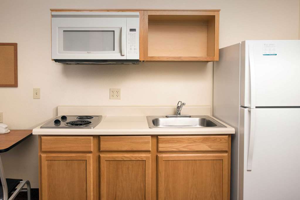 WoodSpring Suites Midland - photo 13