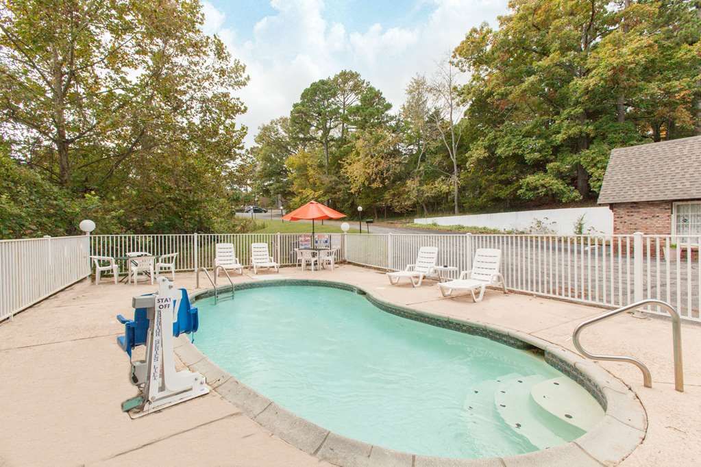 Days Inn by Wyndham Eureka Springs in Eureka Springs, United States