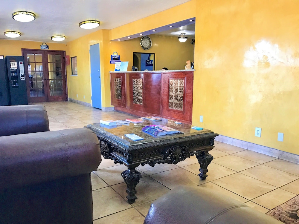 Days Inn by Wyndham East Albuquerque - photo 4