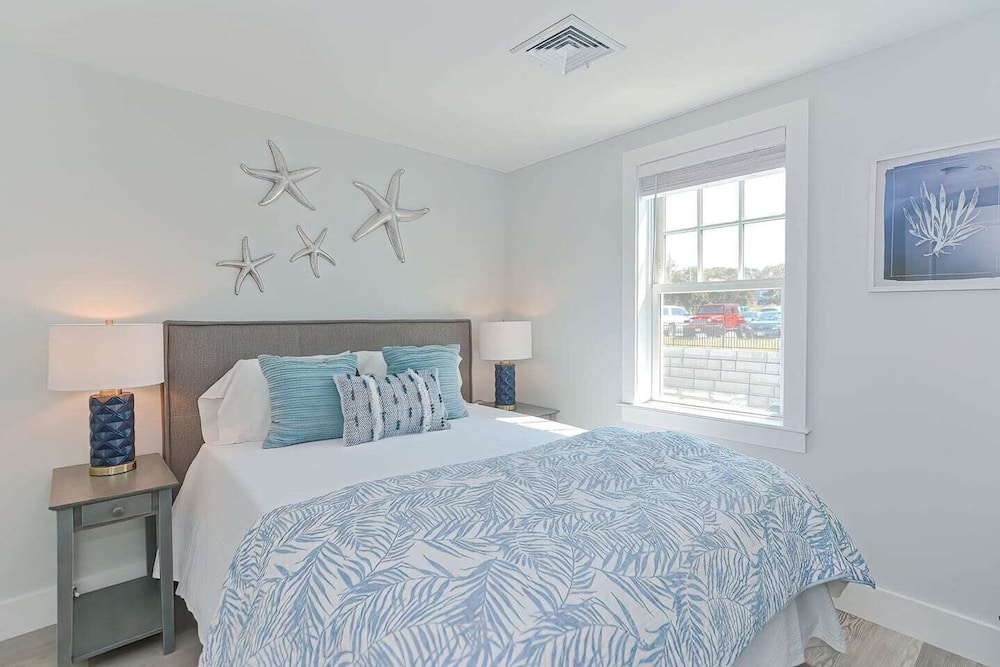 Harbourtown Suites - photo 14